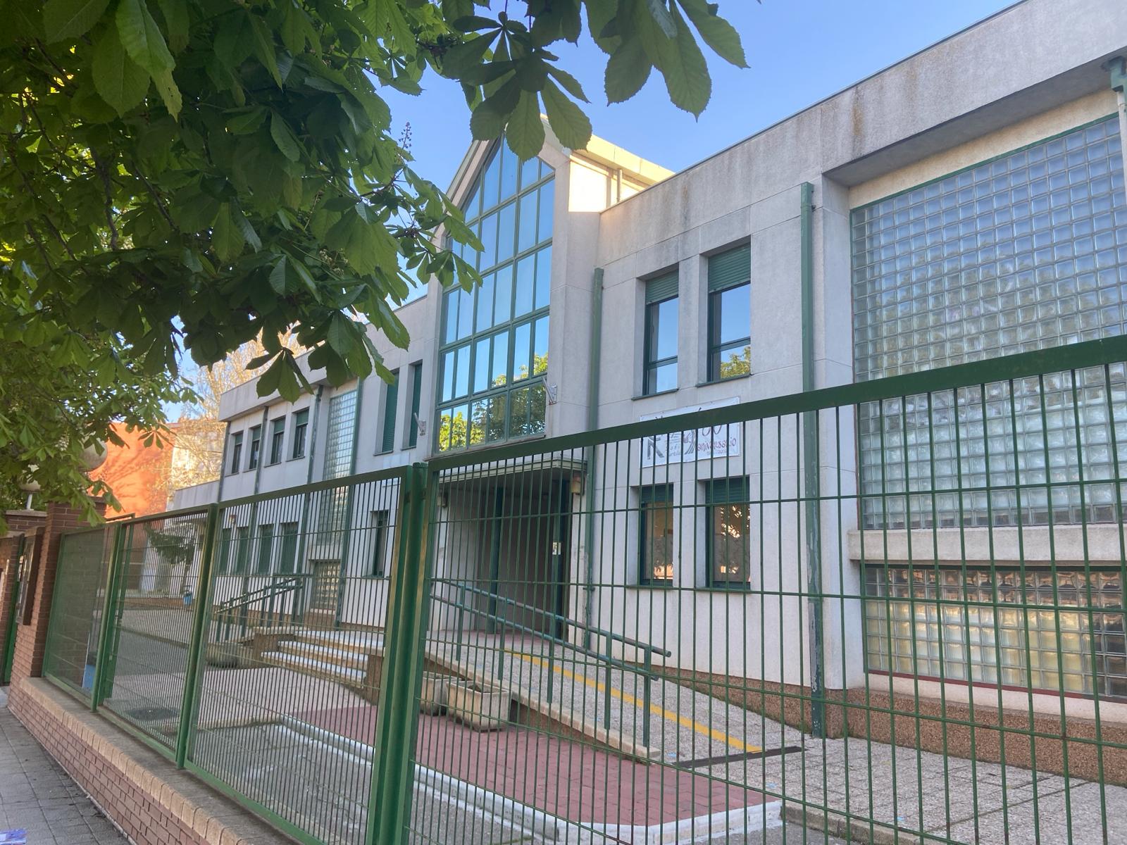 FACHADA COLEGIO
